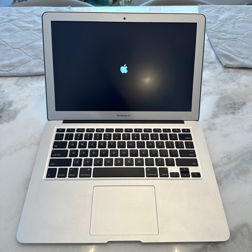 Apple MacBook Air